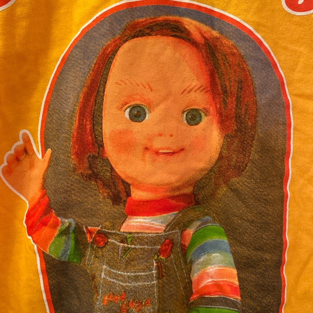 NWT Chucky T-shirt Horror Scary Doll Yellow He’ll be your Friend til the End! M